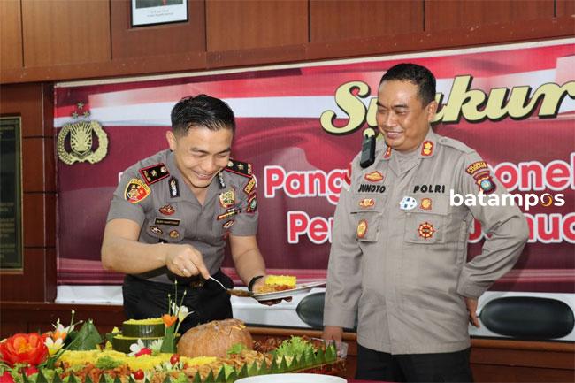 94 Personel Polresta Naik Pangkat, Salah Satunya Kapolsek Lubukbaja