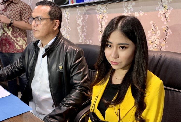Selebgram Ayu Thalia Jadi Tersangka Setelah Dilaporkan oleh Anak Ahok