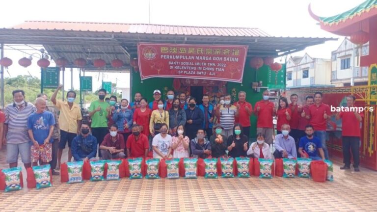 Perkumpulan Marga Goh Batam Gelar Baksos dengan Berbagi Paket Sembako di Sagulung