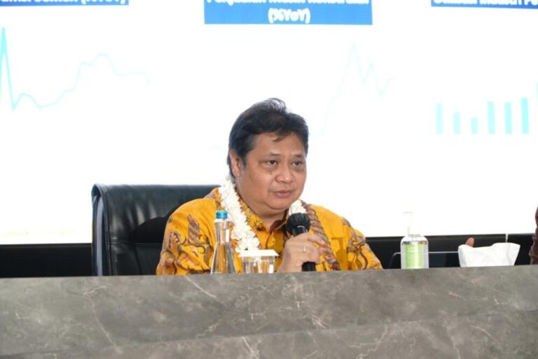 Airlangga: Varian Omicron Muncul Akibat Ketidakadilan Vaksin