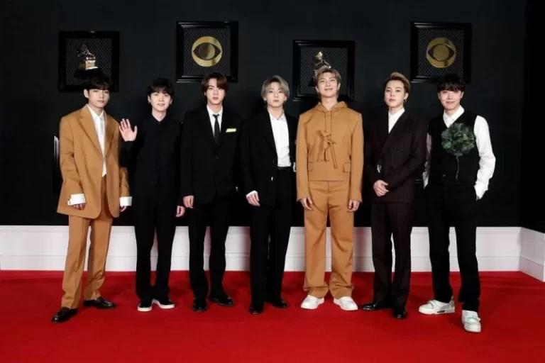 BTS Raih Penghargaan Album of The Year di Golden Disc Awards