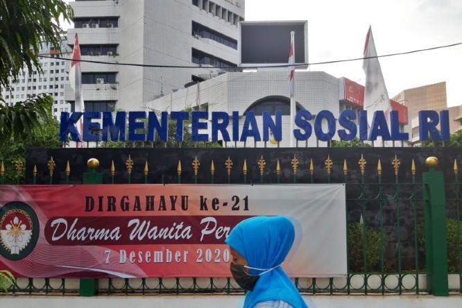 Pengadilan Negeri Jakarta dan  Kantor Kemensos Lockdown