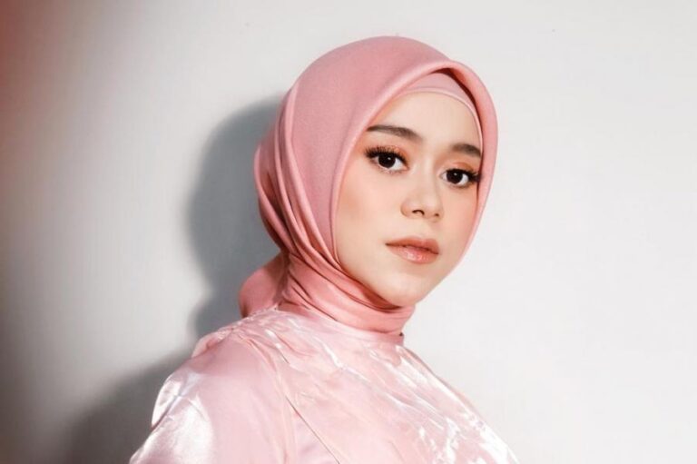 Lagu ‘Lentera’ Lesti Kejora Trending, Liriknya Diciptakan Melly Goeslaw