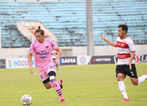 Liga 1 Bisa Ditonton di Stadion Pekan Depan