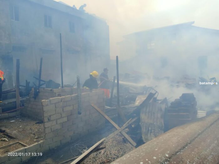 Satu Rumah Ludes Terbakar di Batumerah