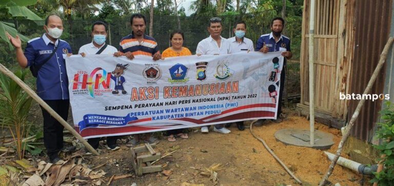 PWI Bintan Bantu Sarana Sanitasi untuk Warga Toapaya