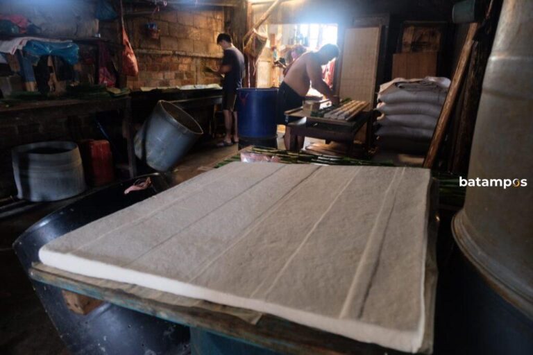  Harga Kedelai Terus Naik, Pengrajin Tahu-Tempe Menjerit 