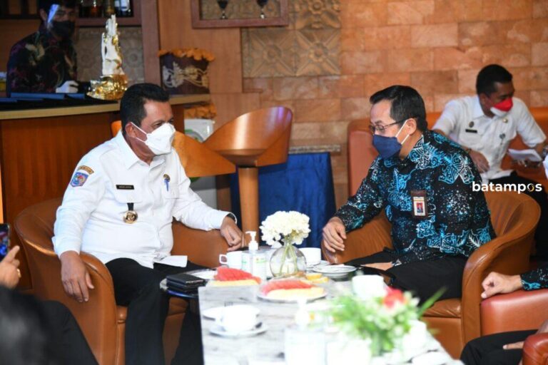 Gubkepri Imbau Pejabat Pemprov Taat Lapor SPT dan Bayar Pajak
