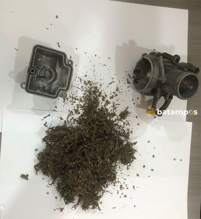 Bea Cukai Batam Gagalkan Pengiriman Paket Ganja, Modusnya Diselipin di Benda Ini