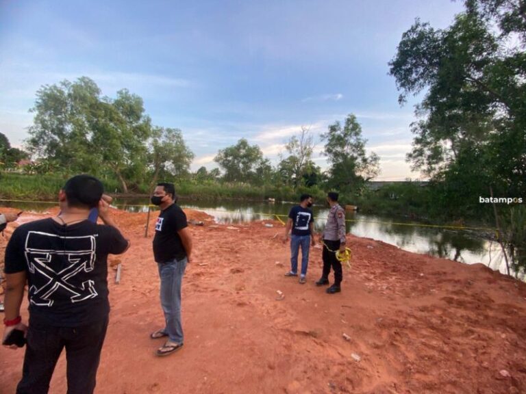 Kolam Bekas Galian Pasir di Kampung Tengah, Batubesar Kembali ”Makan Korban”