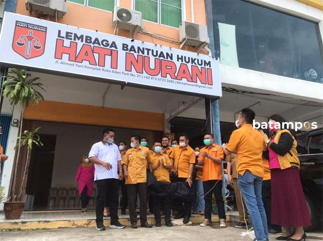 Berikan Bantuan Hukum Gratis Untuk Masyarakat Tak Mampu