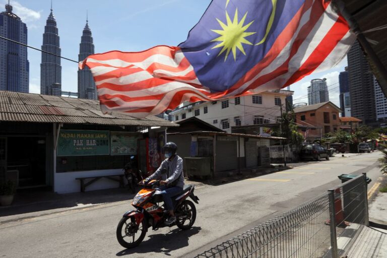Kasus Covid-19 Kembali Meningkat, Malaysia Pilih Tak Lockdown