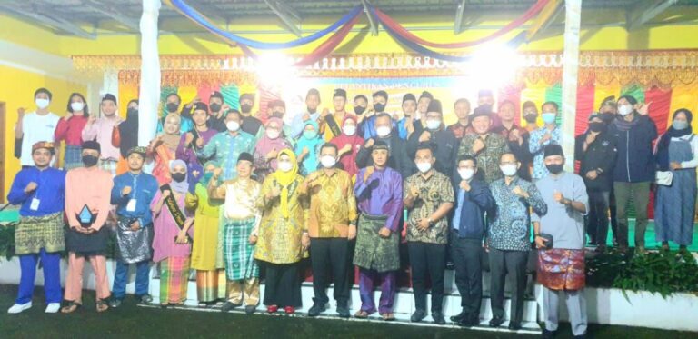 Kunjungi Asrama IPMKR Yogyakarta, Ini Nasehat Gubernur Ansar Kepada Mahasiswa