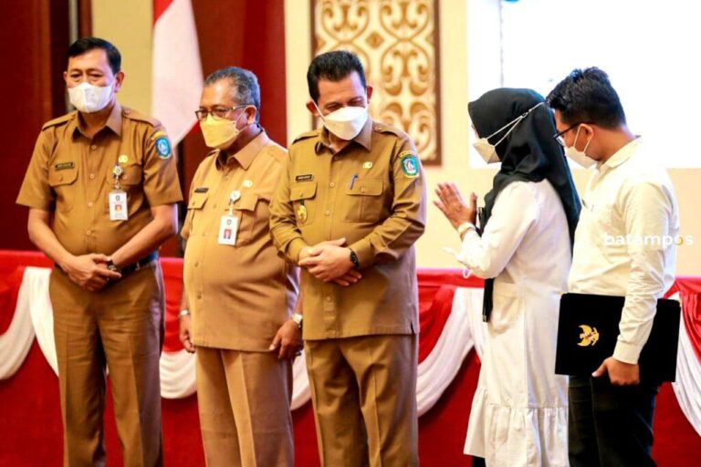 Pemprov Kepri Perpanjang Kontak 2.953  Guru PTK non ASN