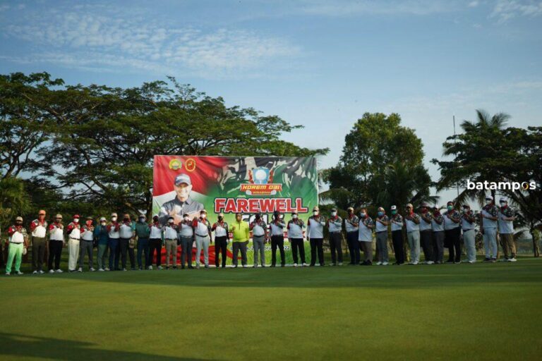 Promosikan Wisata Golf Kepri, Ansar Hadiri Farewell Golf Danrem 031/Wira Bima, Riau