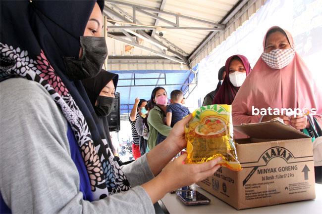 Belum Semua Pedagang di Batam Jual Minyak Goreng sesuai HET