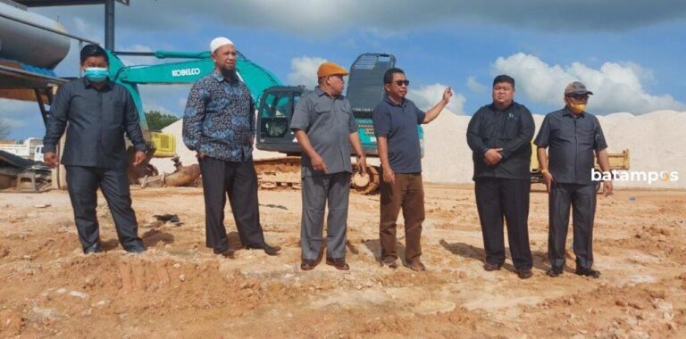 Komisi II DPRD Bintan Turun ke Lokasi Tambang Pasir Darat PT. GML di Tembeling