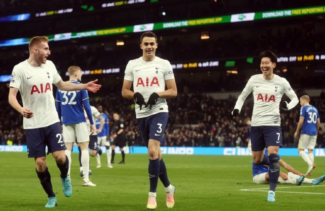 Tottenham Hotspur Bantai Everton 5-0