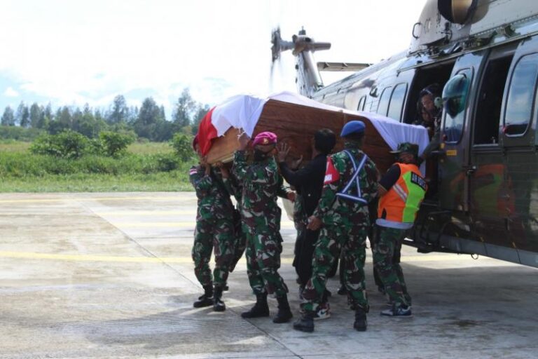Panglima TNI Beri Kenaikan Pangkat Luar Biasa