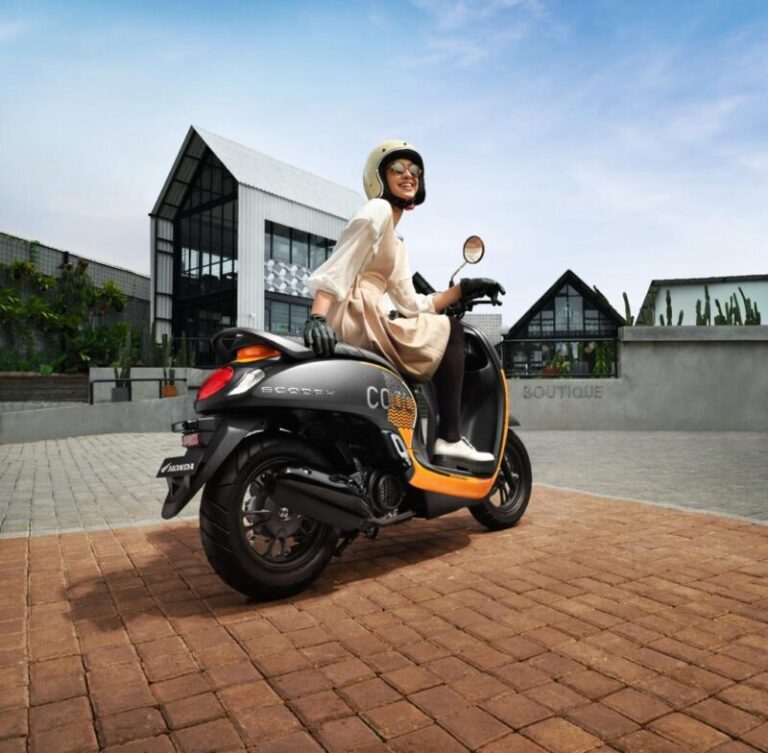 Lebih Bergaya dengan Sporty New Scoopy