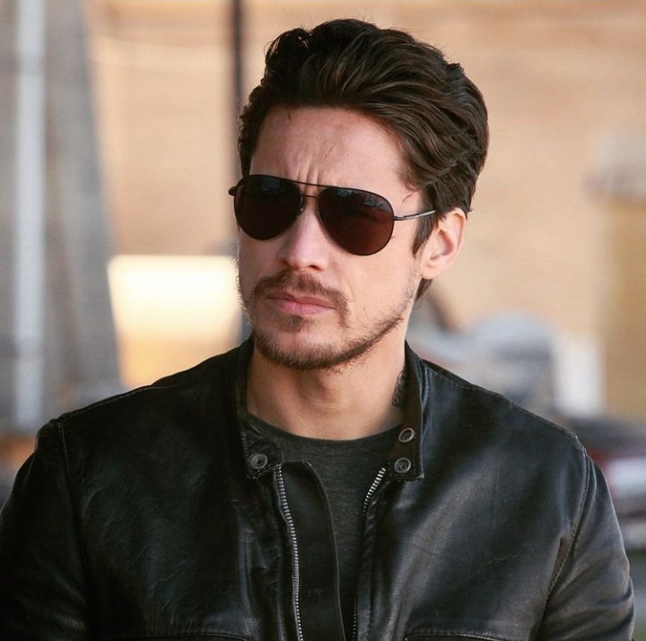 Peter Gadiot Perankan Shanks Si Rambut Merah