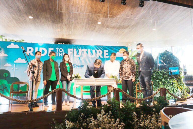 Smoot Motor, SWAP Energi, Grab, dan PLN Dukung Ekosistem Motor Listrik