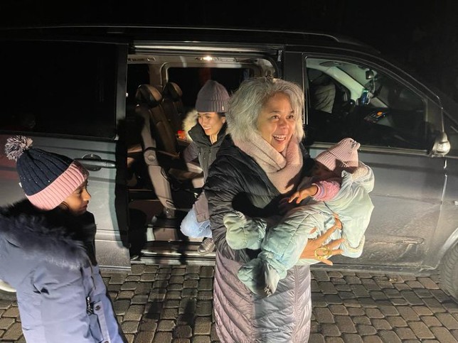 13 WNI Masih Tertahan di Ukraina, KBRI Kiev Tetap Beroperasi