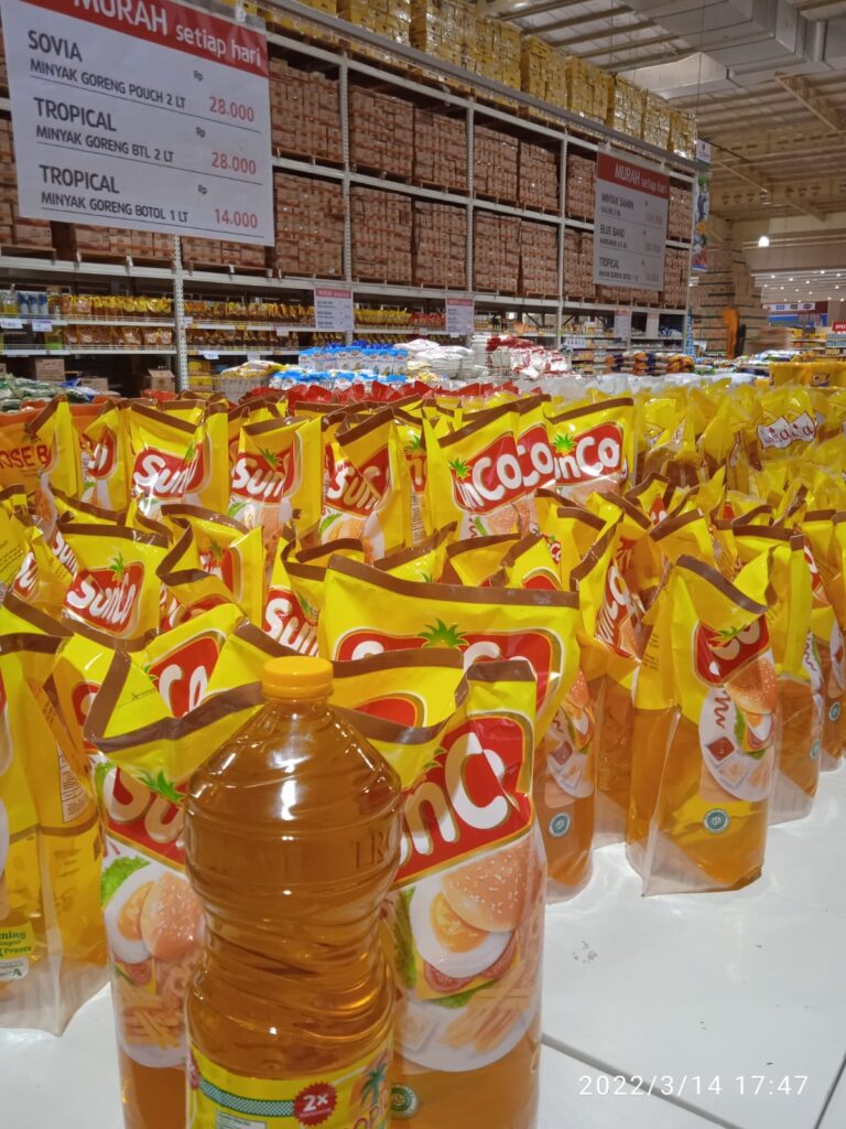 Pemerintah Kembalikan Minyak Goreng Kemasan ke Harga Keekonomian