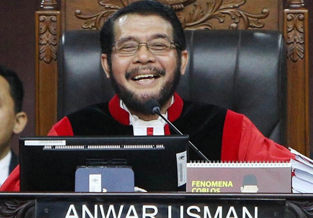 Bakal Jadi Keluarga Jokowi, Anwar Usman Sebaiknya Mundur dari Ketua MK