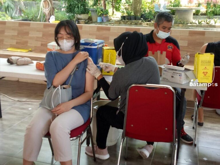 Warga Tanjungpinang mulai Berlomab Dapat Vaksin Booster