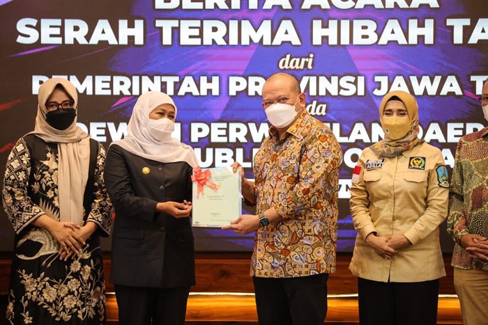 Beri Apresiasi, Ketua DPD RI: Bu Khofifah Memang Gubernur GPL alias Gak Pake Lama