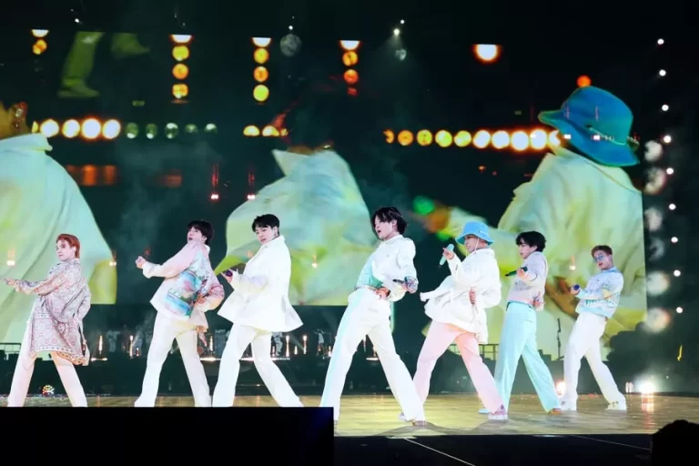 Pemutaran Konser BTS di Bioskop Seluruh Dunia Raup Rp467 Miliar