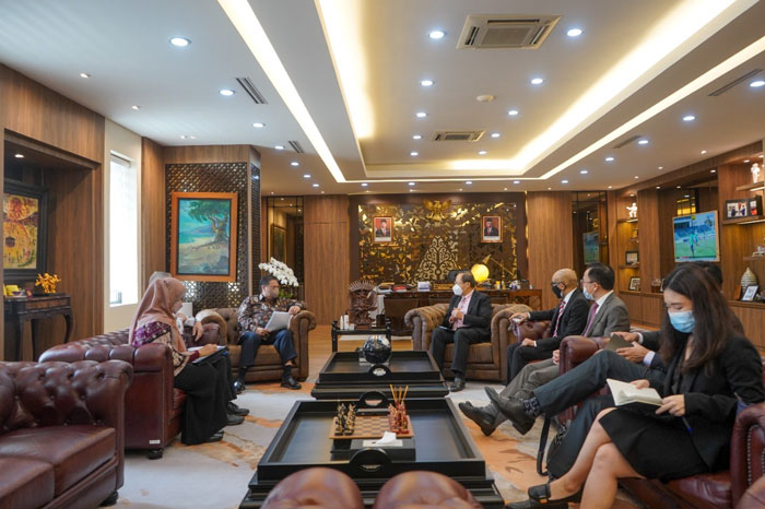 MenKo Bidang Perekonomian Airlangga Hartarto Bertemu dengan Wakil Menteri Perdagangan dan Industri Singapura, Tan See Leng