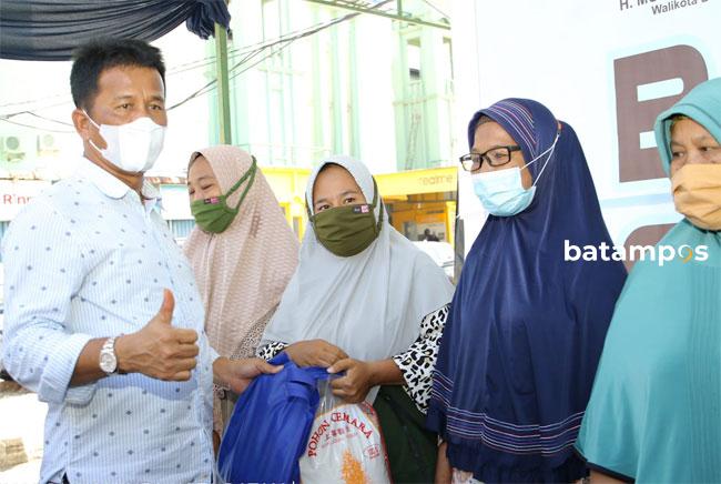 Pemko Batam Salurkan 11.775 Paket Sembako di Hari Pertama
