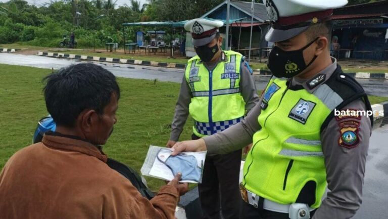 Tekan Angka Pelanggaran Lalu Lintas, Polisi Gelar Razia di Km 16 Toapaya