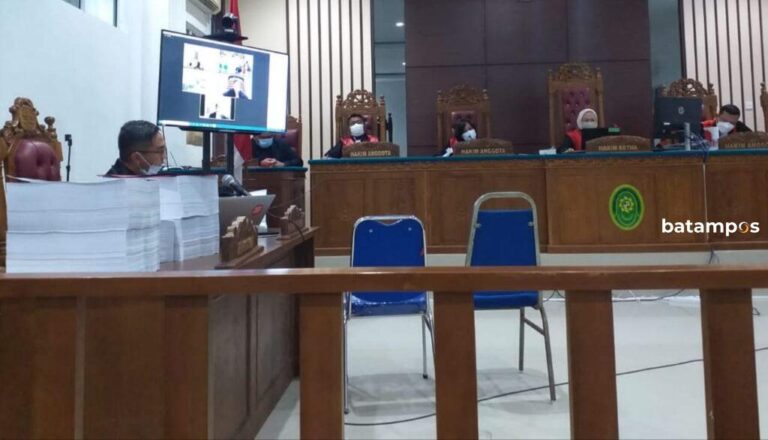 Terlibat Korupsi, Apri Dituntut 4 Tahun Penjara, Hak Politik Dicabut 3 Tahun