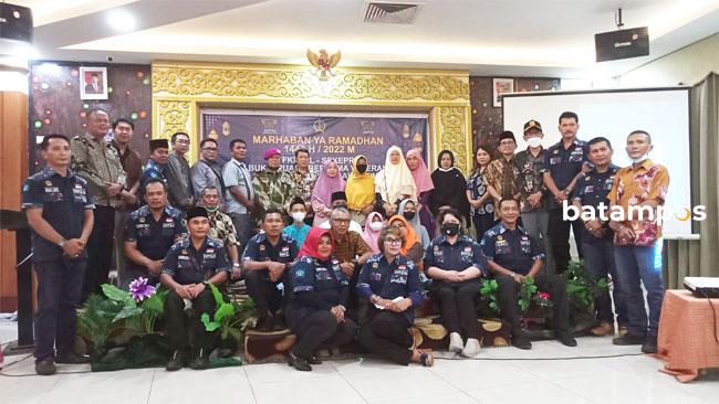 FKPPAL Kepri Gelar Buka Puasa Bersama dan Berikan Santunan Serta Bingkisan Kepada Veteran Angkatan Laut
