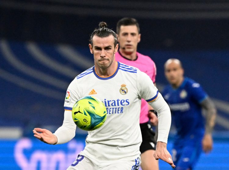 Ronaldo Rusak Ponsel Fans, Gareth Bale Cuek