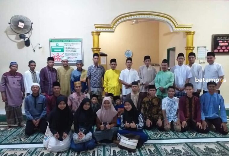 OSIS dan Rohis SMAN 01 Kundur Gelar Safari Ramadan ke Masjid dan Musala
