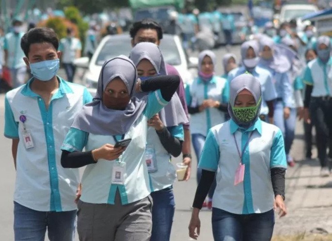 THR Tak Boleh Dicicil