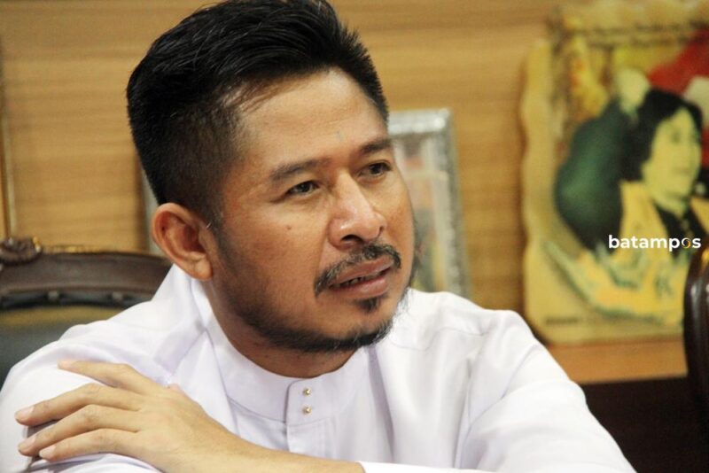 Ketua DPRD Batam Nuryanto F Cecep Mulyana e1649685385496