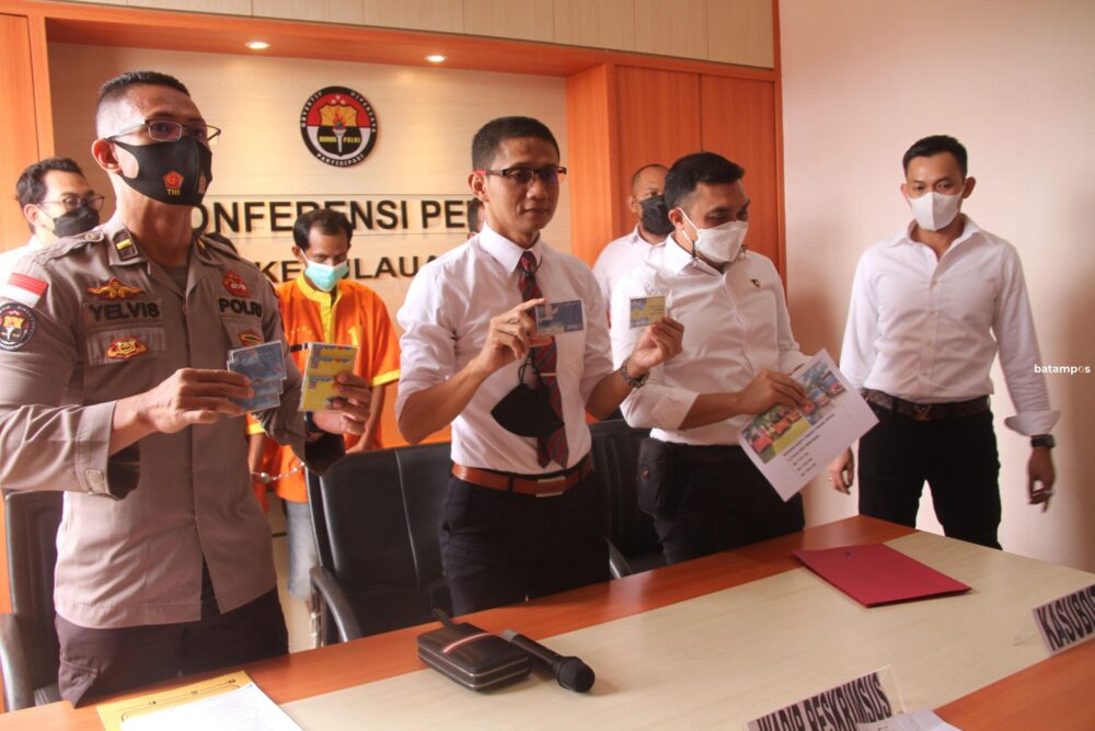 Penyelewengan Solar 3 F Cecep Mulyana scaled e1650354559771