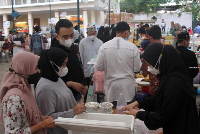 Masjid Indah Sukajadi Sediakan Ribuan Kupon Berbuka Puasa Setiap Hari