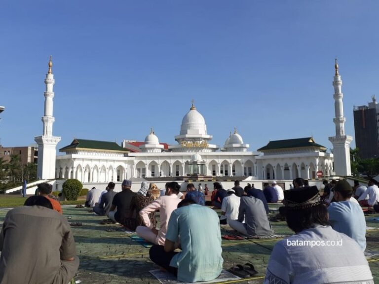 Ada 529 Titik Salat Idulfitri di Batam, Wajib Pakai Masker