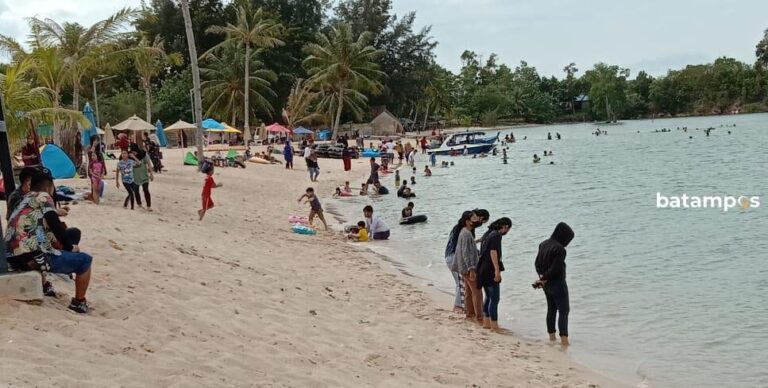 Tempat Wisata Diminta Waspadai Lonjakan Pengunjung