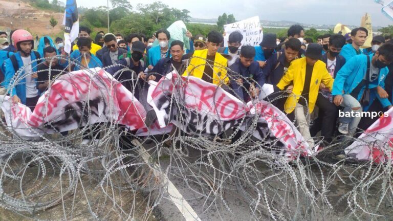 Mahasiswa dan DPRD Kepri Sepakat Surati Pusat, Tolak Isu Presiden 3 Periode, Kenaikan PPN dan Harga BBM