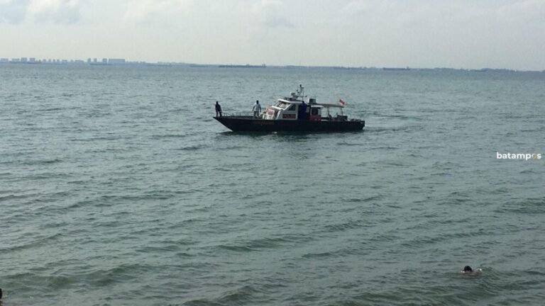 2 Anak Tewas Tenggelam dan 1 Hilang saat Berenang di Pantai Batu Merah
