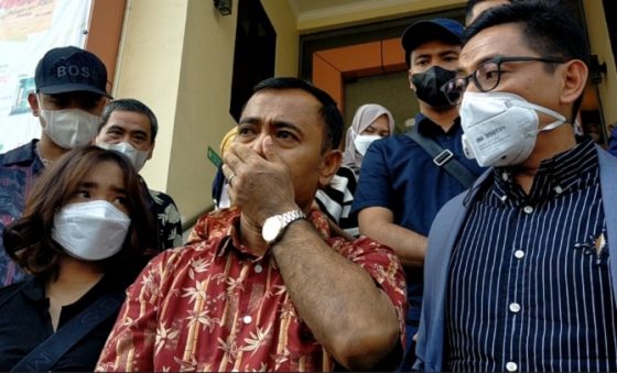 Menangkan Hak Asuh dan Perwalian atas Gala Sky, H. Faisal Menangis Terharu