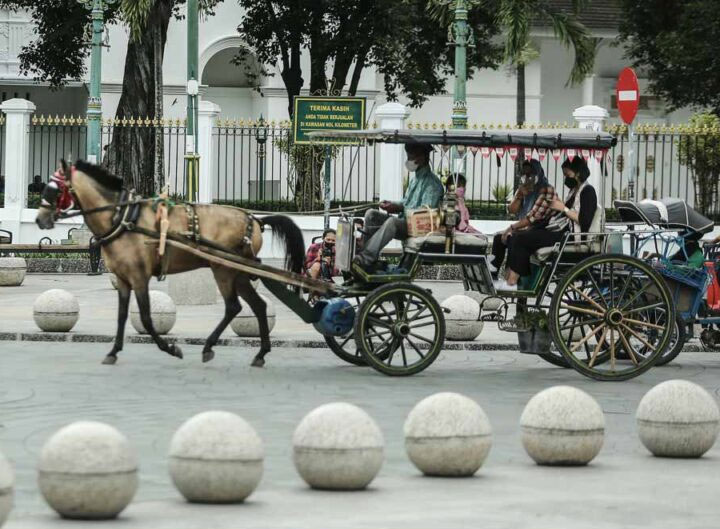 PPKM Jawa-Bali Diperpanjang, Tak ada Lagi Daerah Level 4