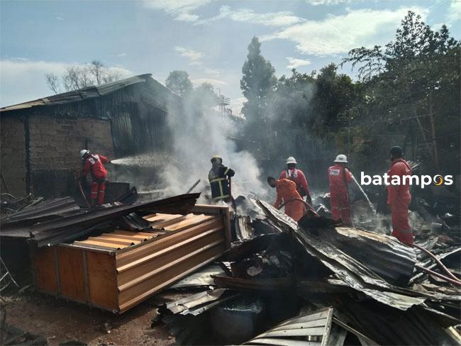 3 Kios di Tanjunguncang Terbakar
